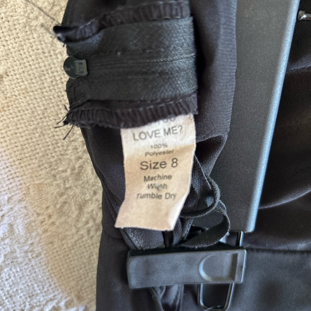 Chic Black Skater Skirt - Picture 3 of 3